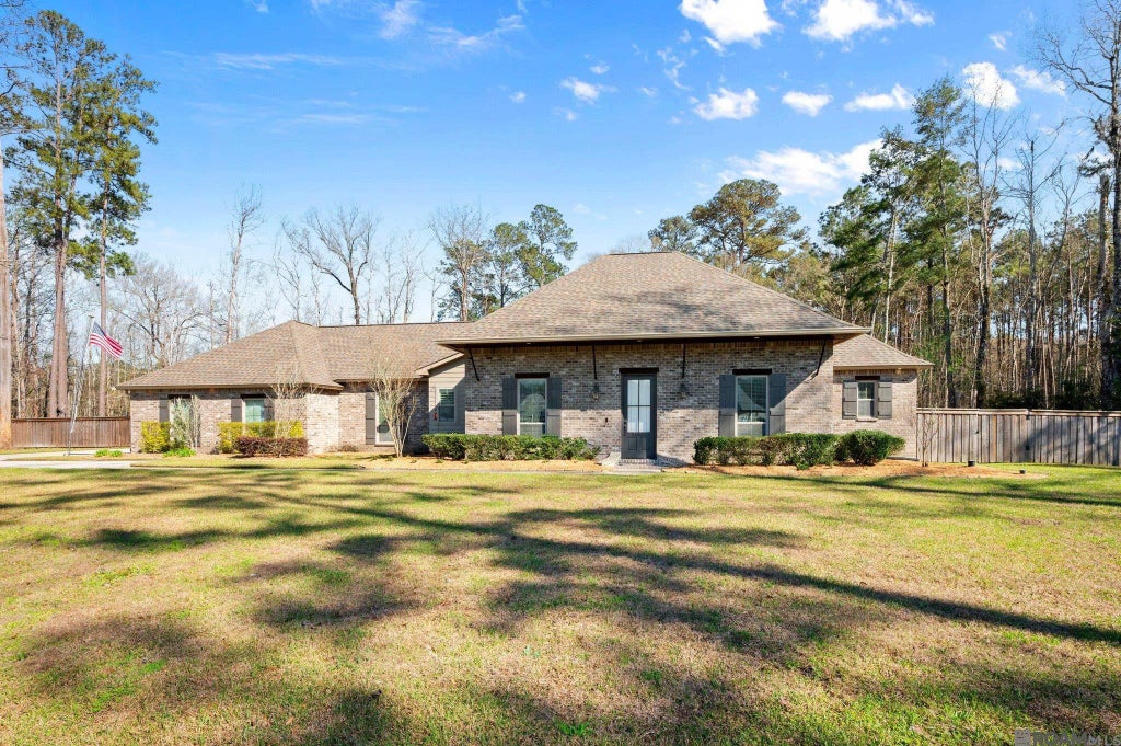 34830 Clinton Allen Rd, Denham Springs
