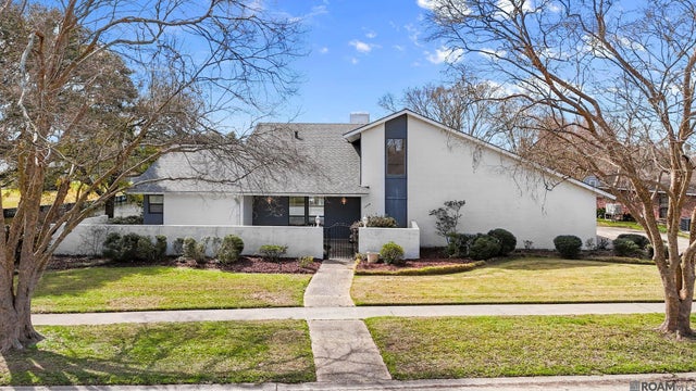 12426 N Lake Sherwood Ave, Baton Rouge