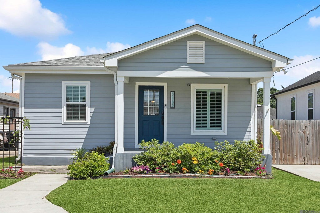 5143 Cameron Boulevard, New Orleans