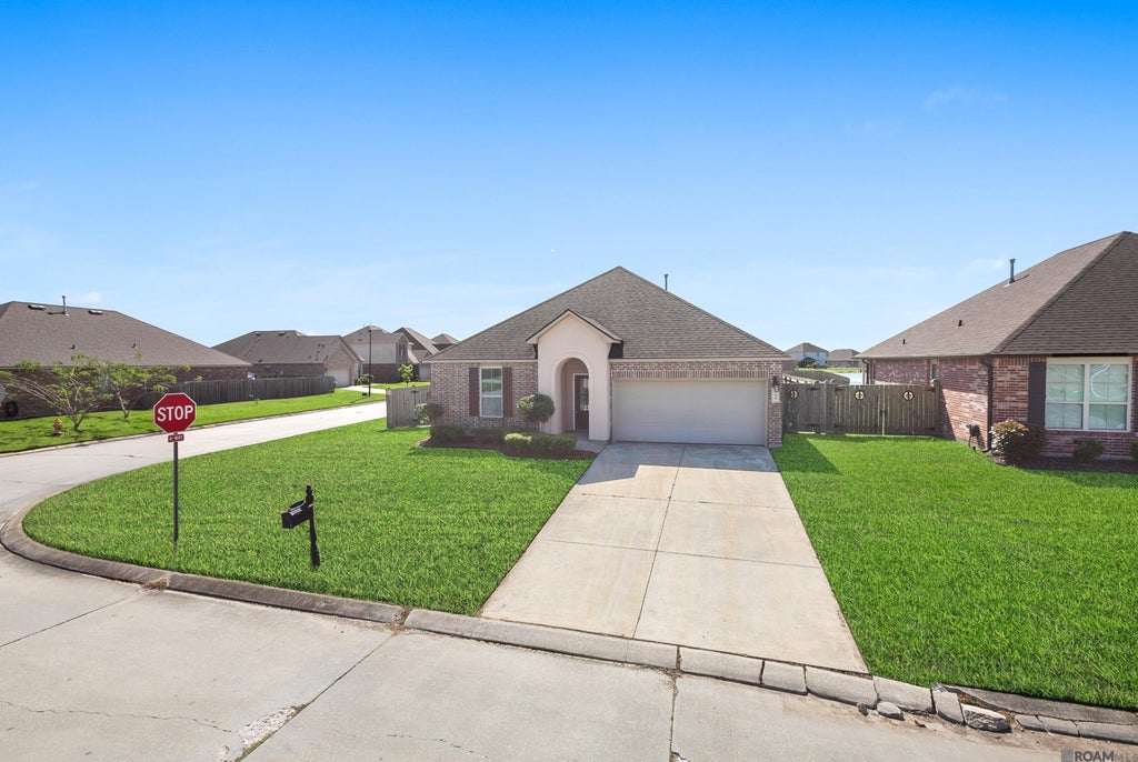 744 Lakeshore Village Drive, Slidell