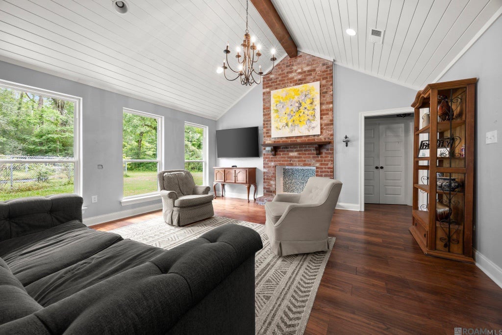 7706 Pine Bluff Rd, Denham Springs