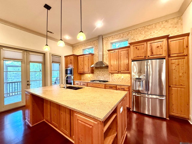 7037 Etage Ct, Baton Rouge