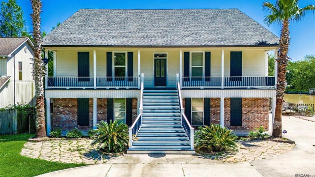 13152 Bayou Terrace Dr, St Amant