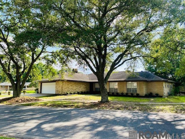 395 Hillcrest Ave, Baton Rouge