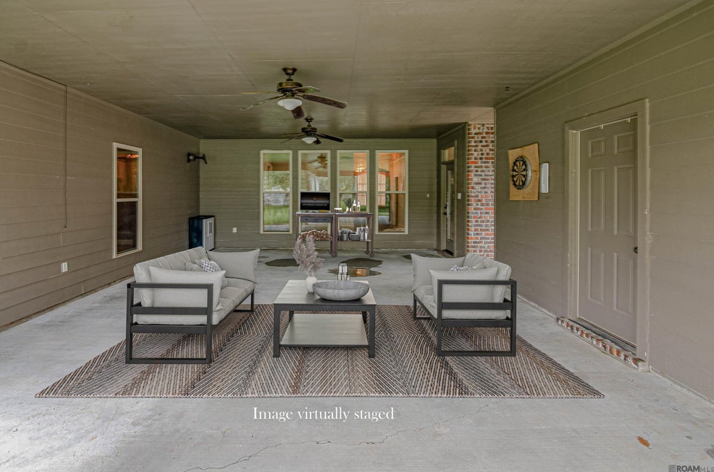 42248 Conifer Dr, Gonzales