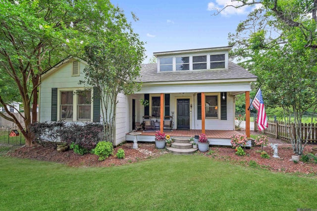 10256 Lovett Rd, Central