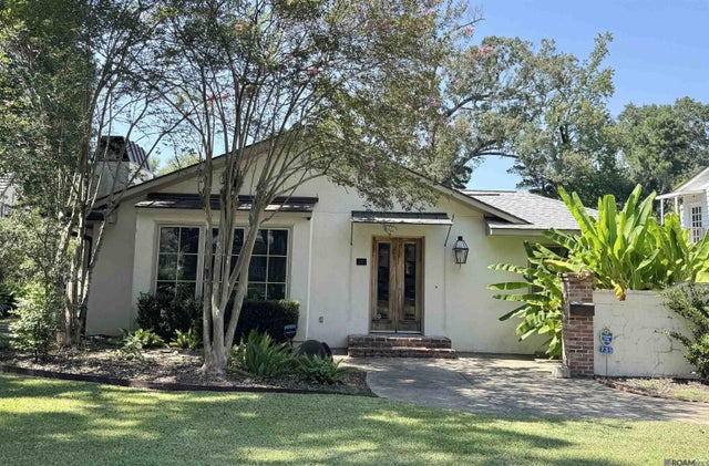 735 Dubois Dr, Baton Rouge