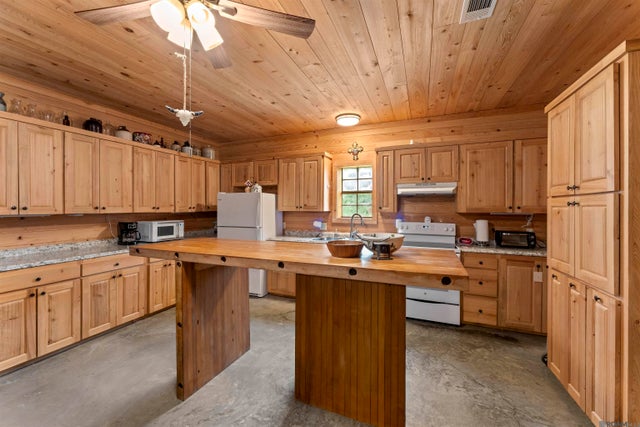 6409 Pohlman Rd, St Francisville