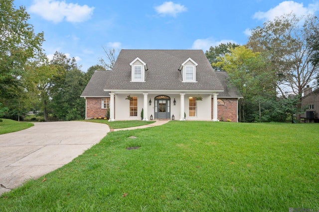 10813 N Oak Hills Pkwy, Baton Rouge