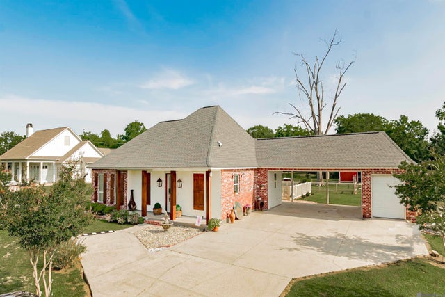 8918 Singleton Rd, Port Allen