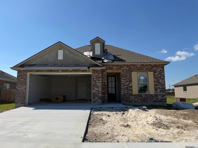 110 Sophia Drive, Luling