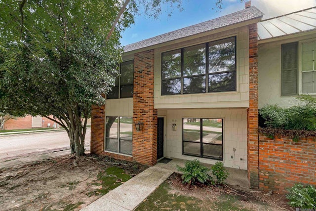 5435 Heatherstone Dr, Baton Rouge