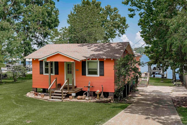 10105 Island Rd, Ventress