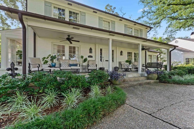 3147 E Lakeshore Dr, Baton Rouge