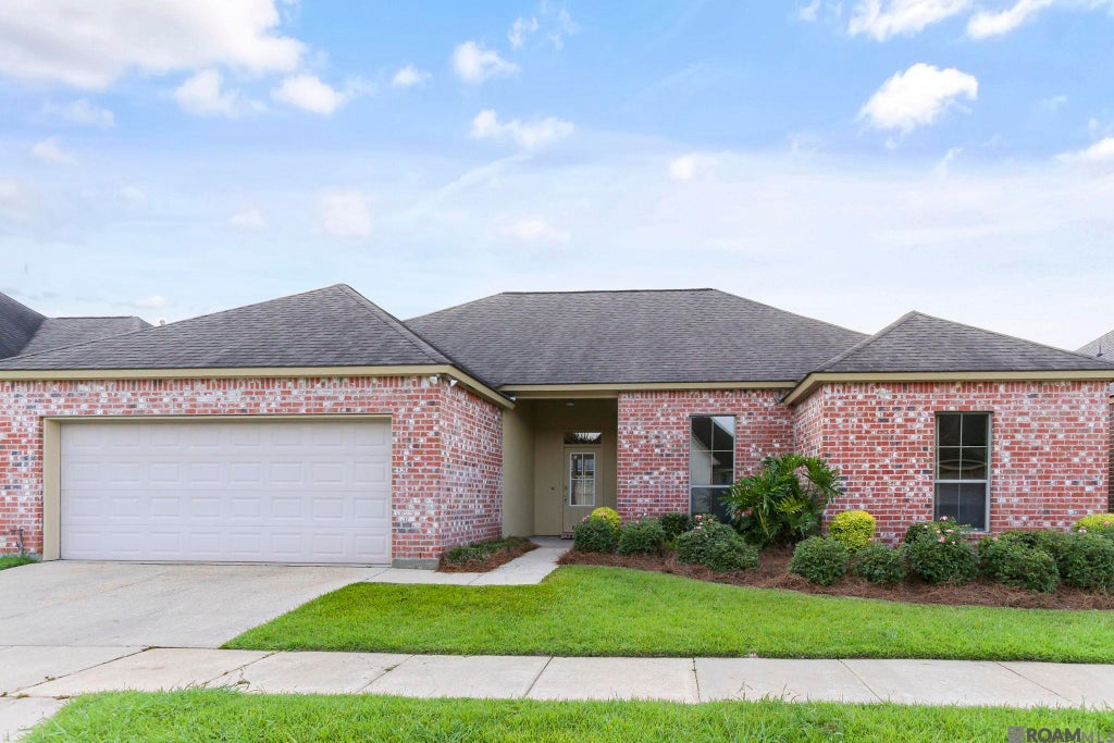 6526 Cameren Oaks Dr, Baton Rouge
