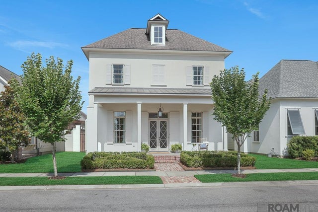 10742 Bird Song Dr, Baton Rouge