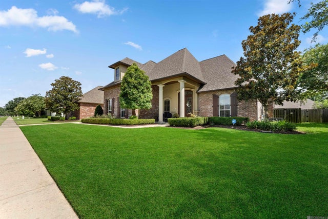 36516 Oak Park Ave, Prairieville