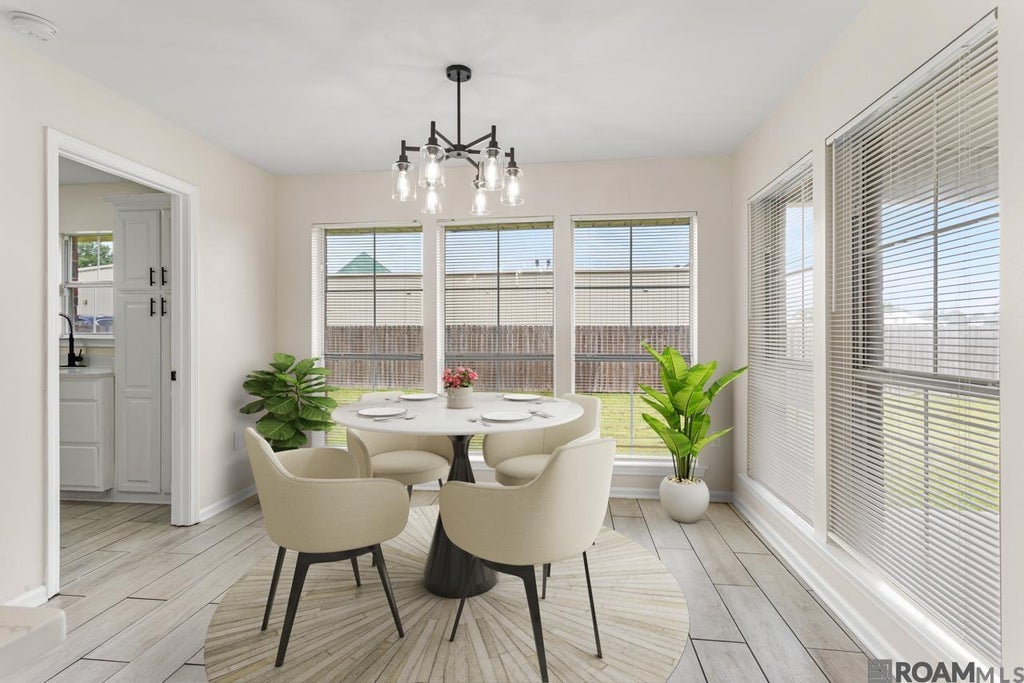 630 S Pleasant Ave, Gonzales