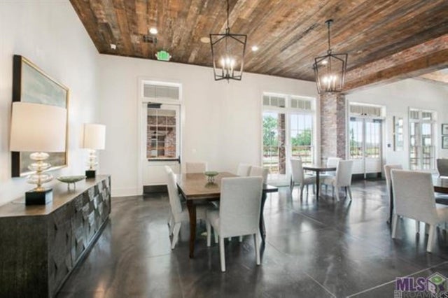 13752 Harveston Mill Dr, Baton Rouge