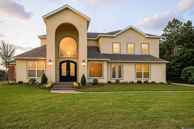 16510 E Coliseum, Baton Rouge