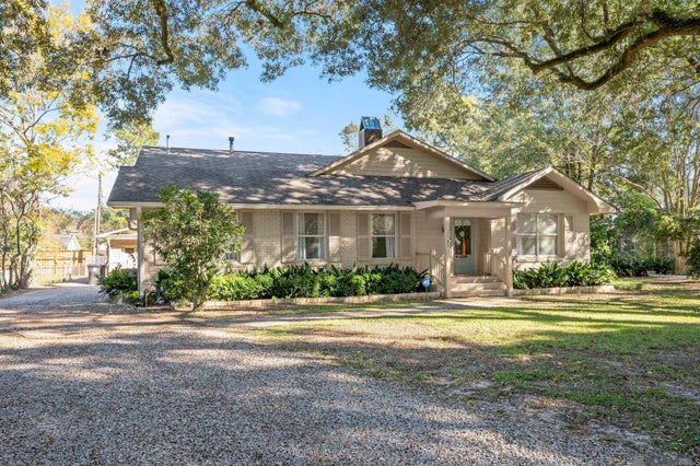 1547 Avondale Dr, Baton Rouge