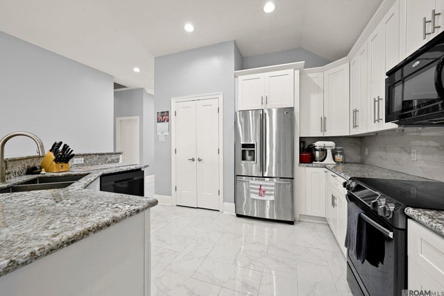 1924 Wildlife Dr, Baton Rouge