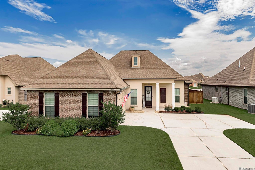 6302 Soaring Dr, Gonzales