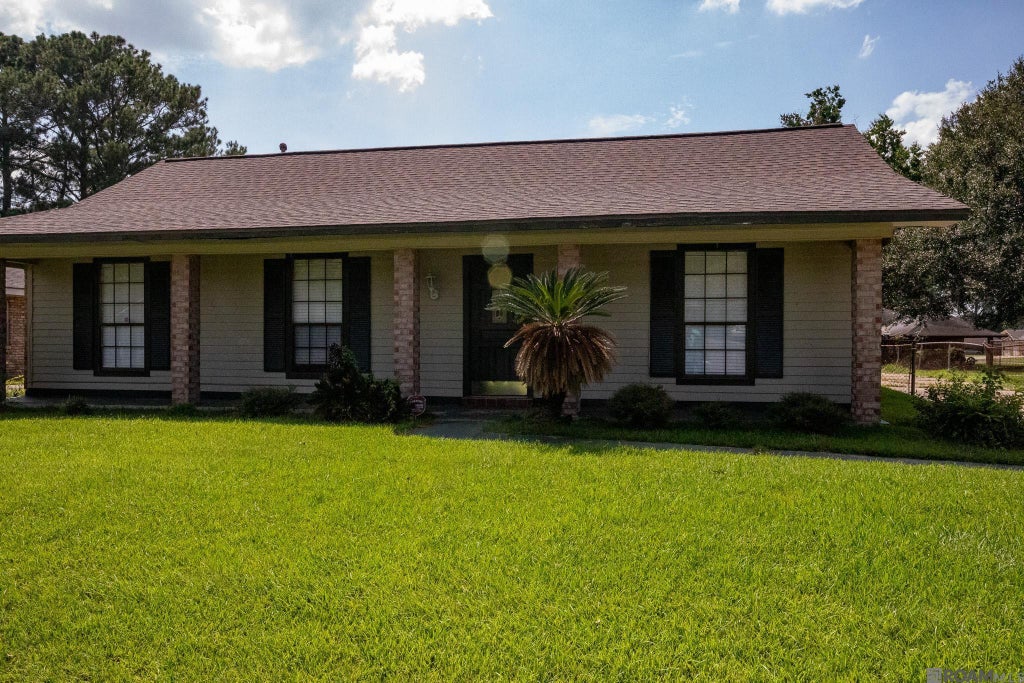 607 Maureen Dr, Baker