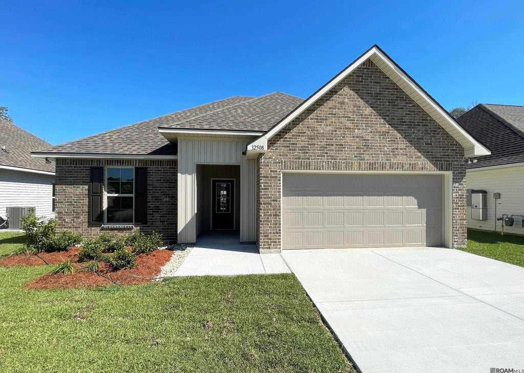32508 White Bloom Ln, Walker