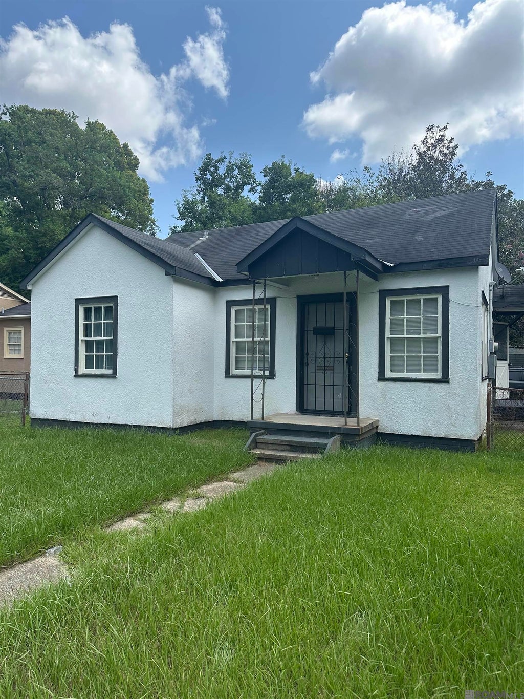 2908 N Foster Dr, Baton Rouge