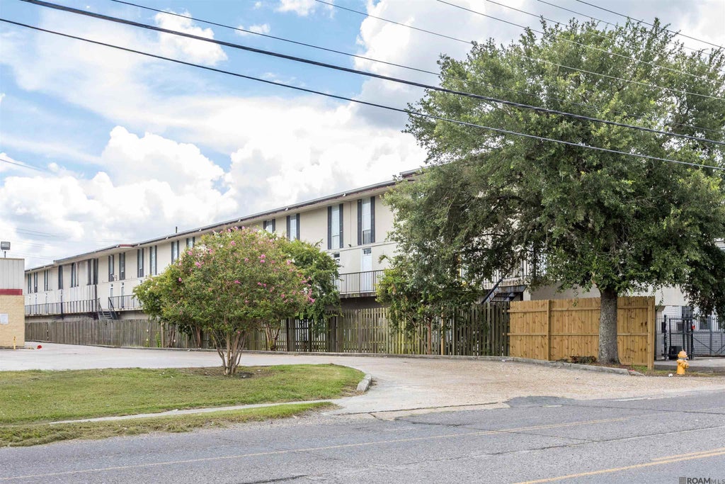3005 Highland Rd, Baton Rouge