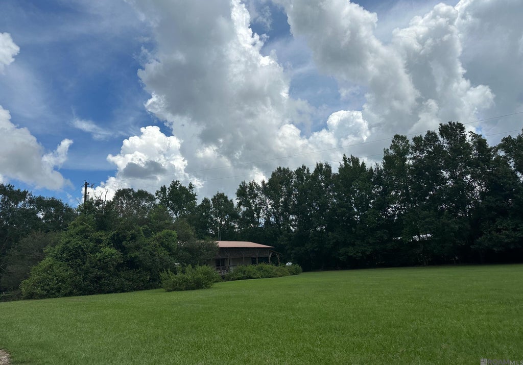 9464 La Hwy 68, Jackson
