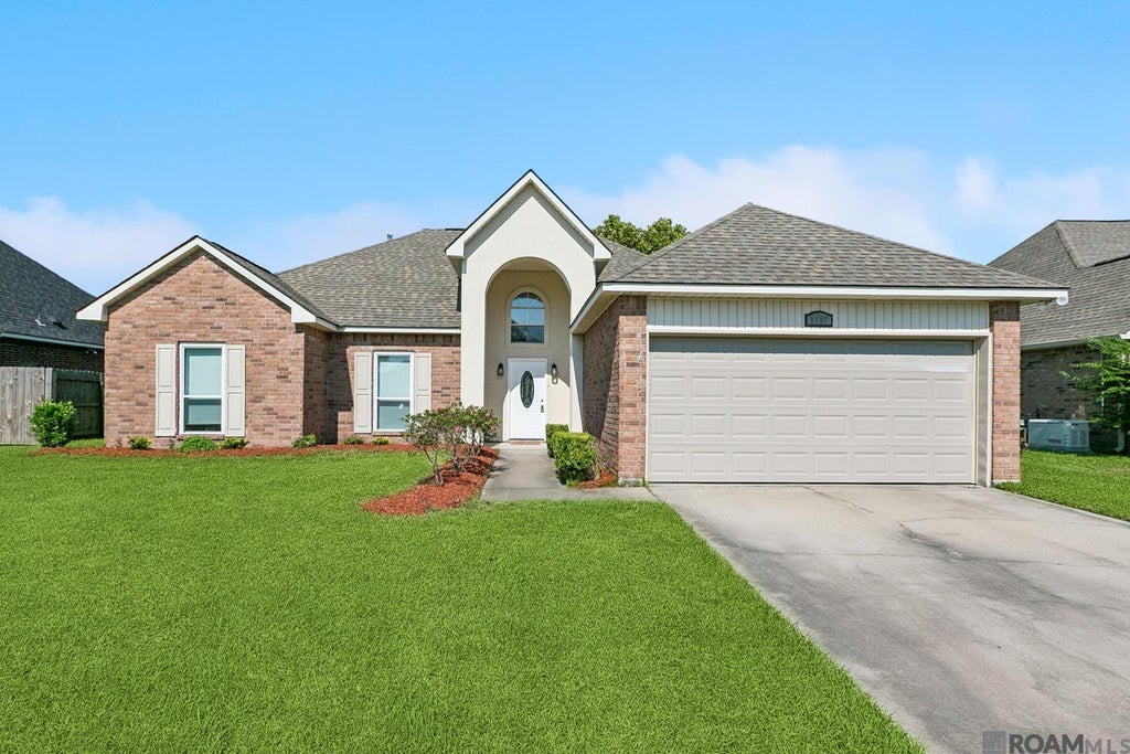 5191 Hemingway Dr, Darrow