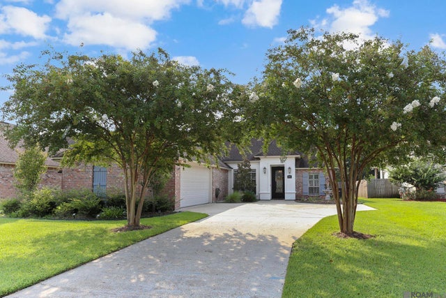 8135 Lavender Dr, Baton Rouge