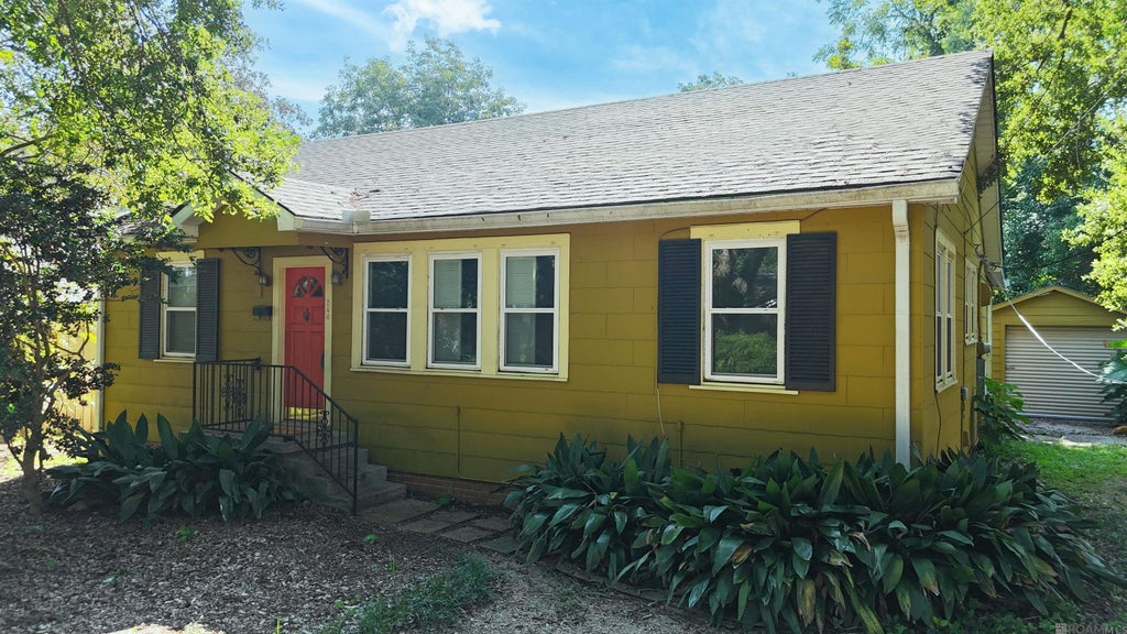 544 Polytech Dr, Baton Rouge