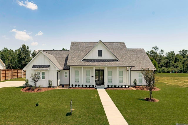 43541 Collyns Cove, Prairieville