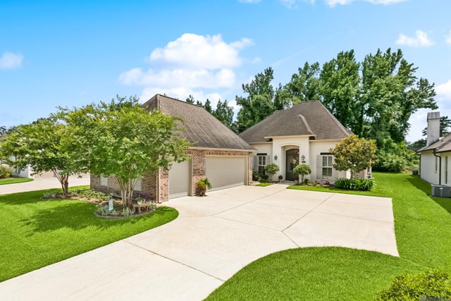 37357 Whispering Hollow Ave, Prairieville