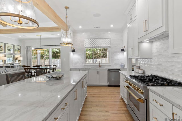 5535 Houston Dr, Baton Rouge