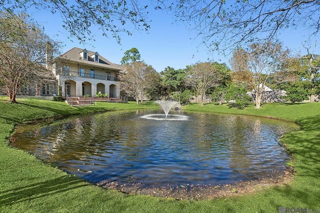 9631 Myrtle Ln, Baton Rouge