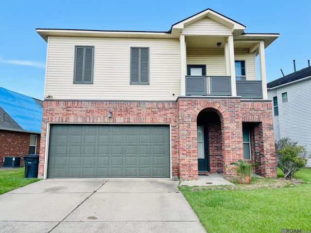 13645 Stone Gate Dr, Baton Rouge