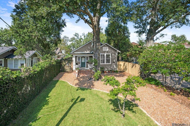 562 Terry Dr, Baton Rouge