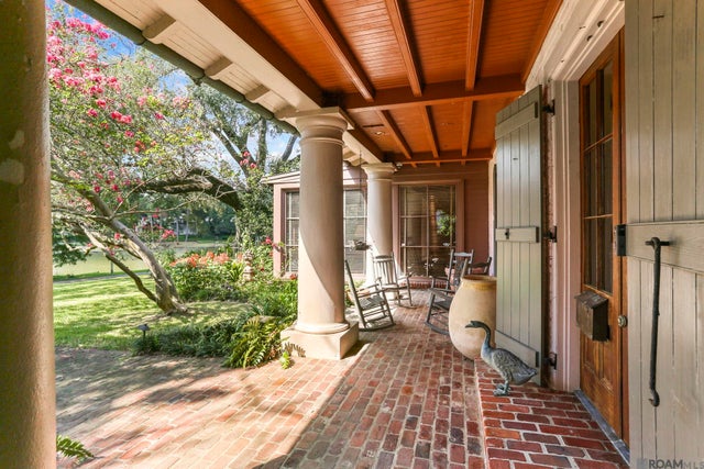 2603 E Lakeshore Dr, Baton Rouge