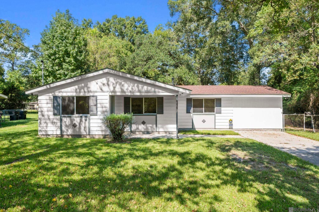 9247 Corlett Dr, Baton Rouge