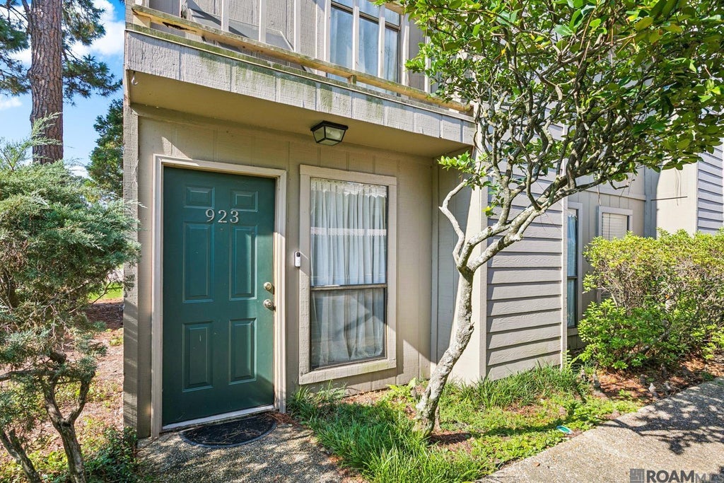 923 Ridgepoint Ct, Baton Rouge