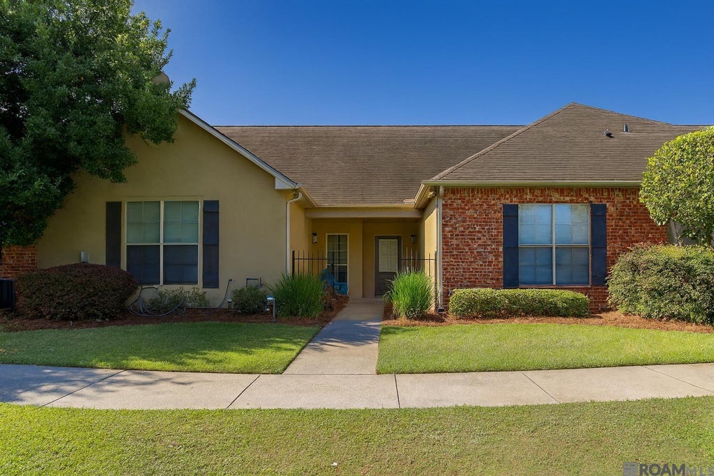 809 Summer Breeze Dr, Baton Rouge
