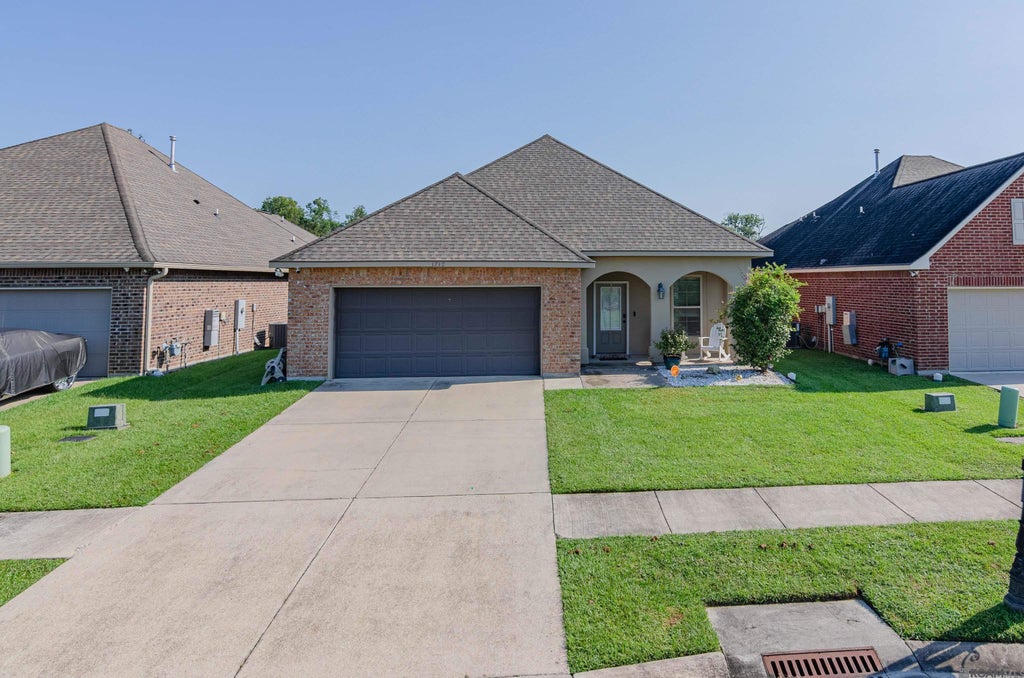1712 Shadowbrush Way, St Gabriel