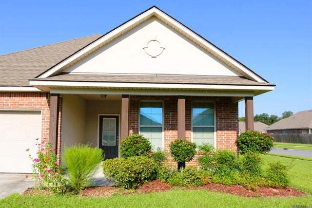 7569 Cherrybark Oak Dr, Gonzales