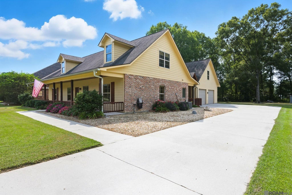 10440 Matherne Place, Denham Springs