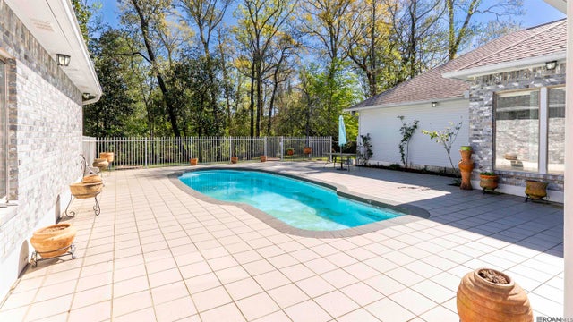 1139 Marc Antony Dr, Baton Rouge