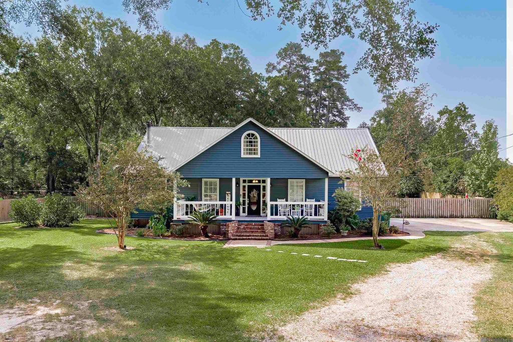 35133 Cane Market Rd, Denham Springs